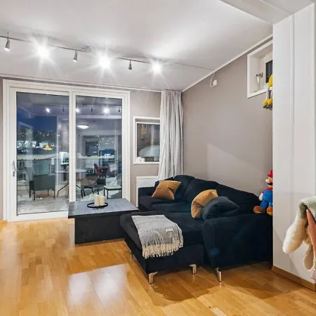 Utsikt Over Fjorden, 2 Terrasser Og Parkering Apartamento Tromsø